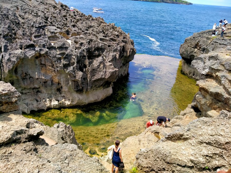 angel billabong natural pool on the shores of west nusa penida