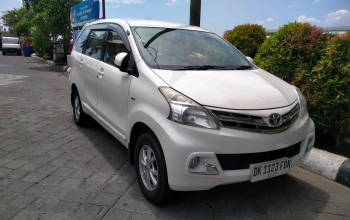 mpv car toyota avanza